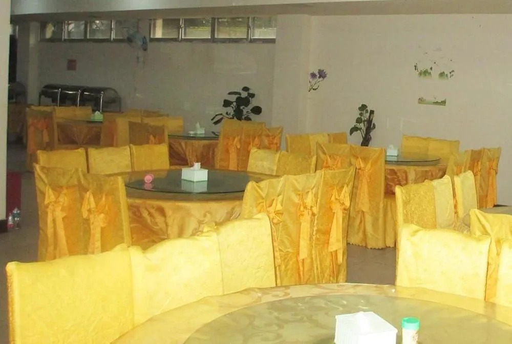 Huixiang Business Hotel(景洪汇翔商务酒店)