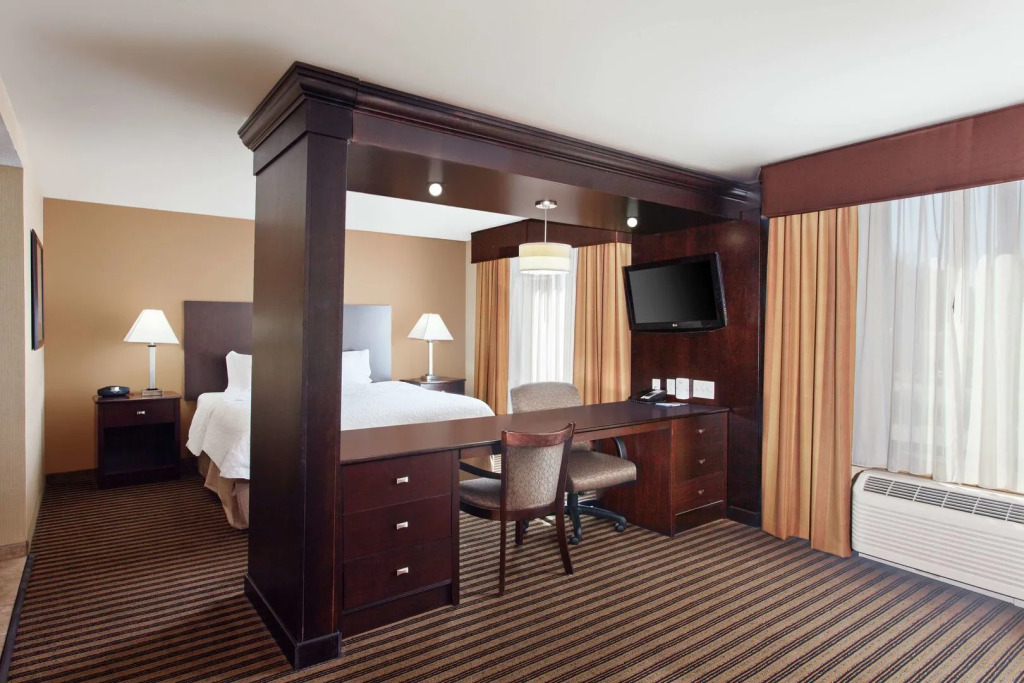 Hampton Inn & Suites Fresno - Northwest