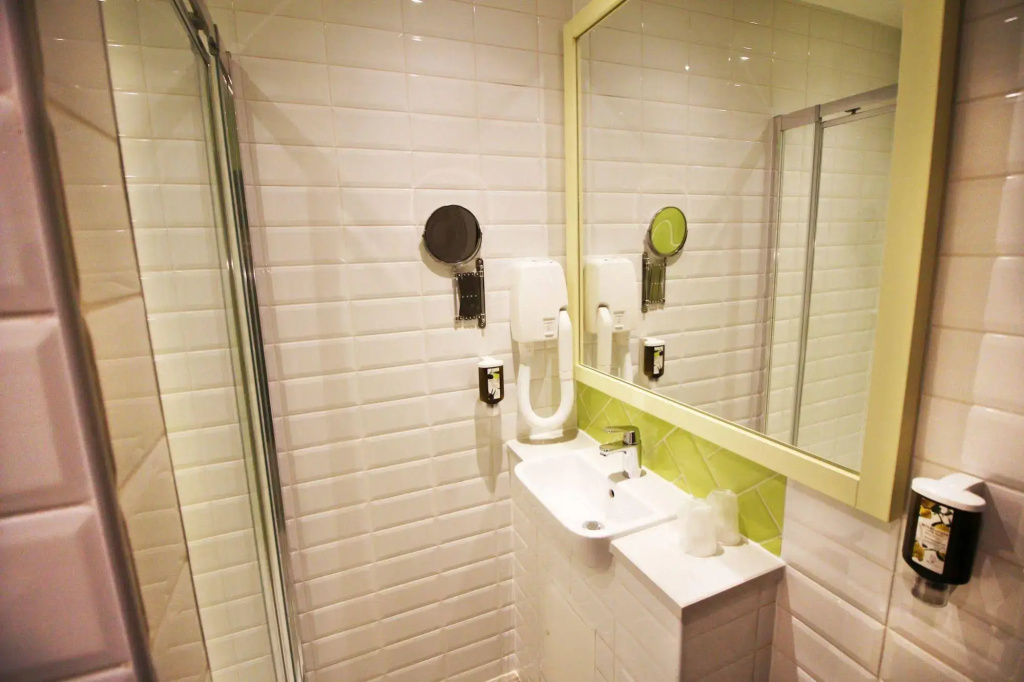 Best Western Plus London Wembley Hotel