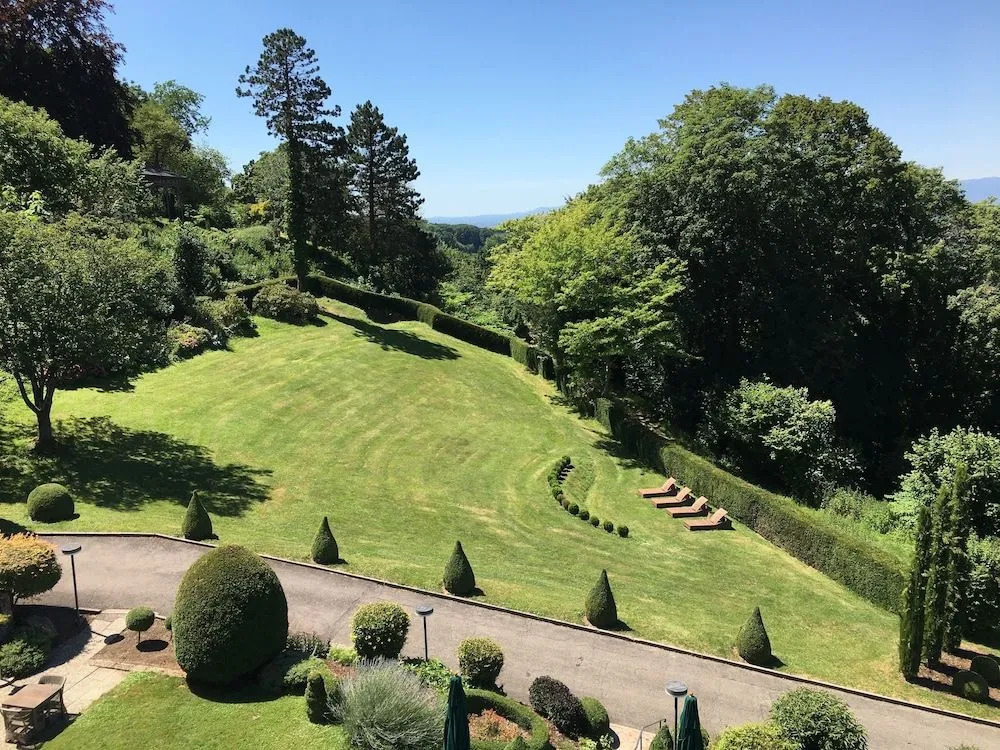 DAS SCHLOSSBERG - Boutique Hotel im Park- Nahe der Therme