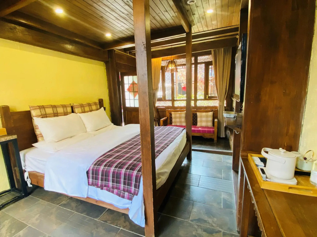 Blossom Hill Inn Lijiang Neverland