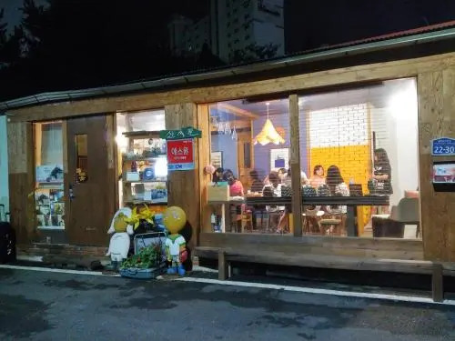 Shinsiwa Hanok Guesthouse 2 (Green Way Park)