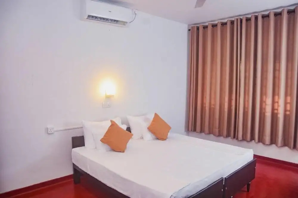 The Beach House Hikkaduwa