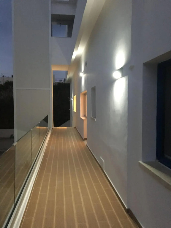 Vrachia Beach Hotel & Suites