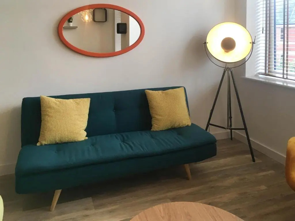 Luxury 1 Bed apartment in City Centre with parking