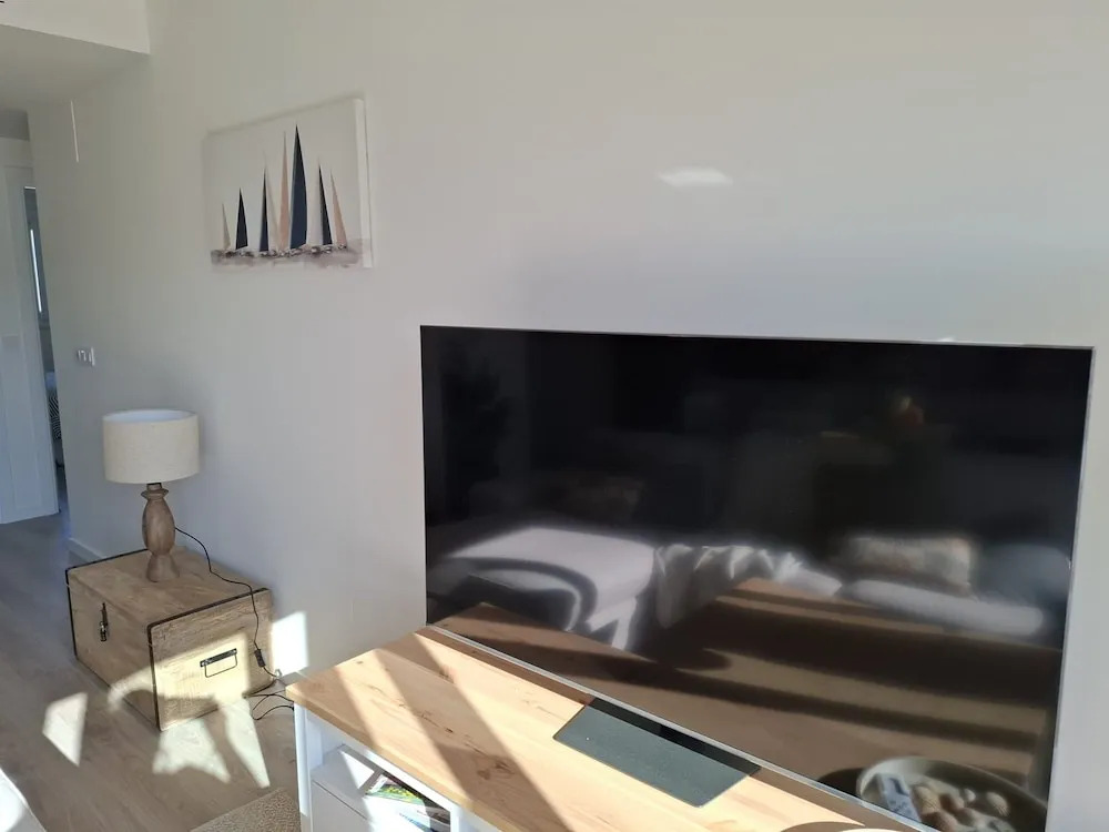 Residencial Breeze 1A by Bookaparadise