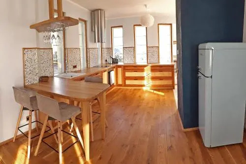 "Winter" Apartment