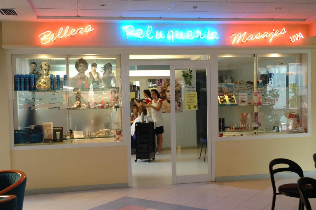 Hotel Tropic