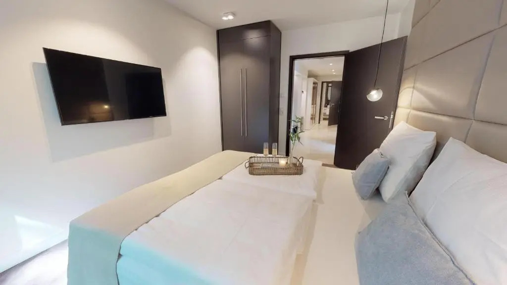 White Pearl Apartment 3.05