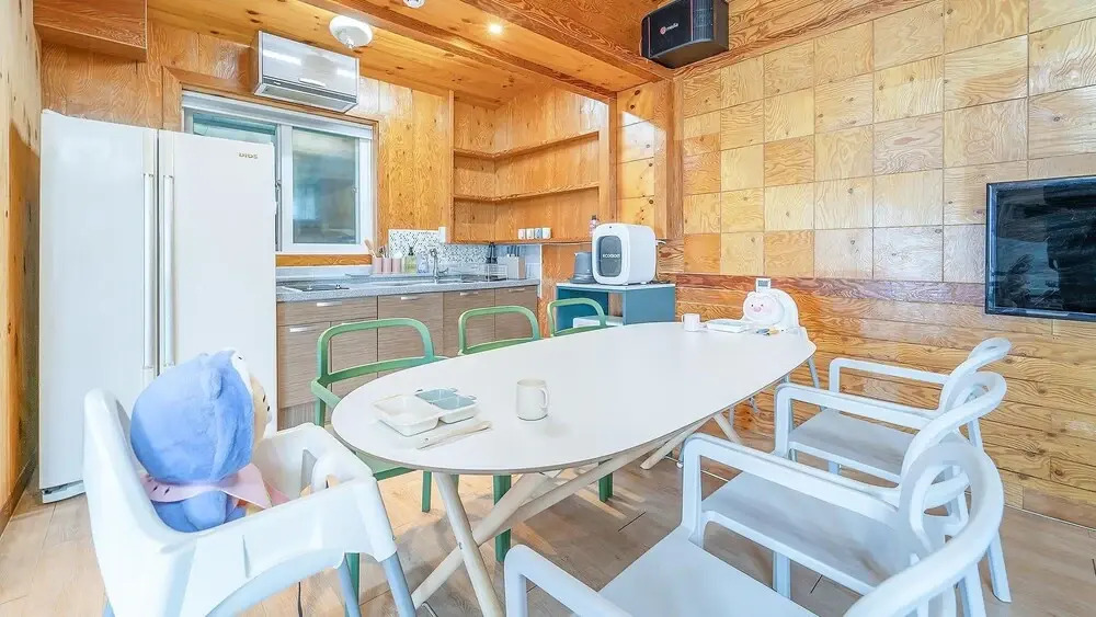 Yeosu Hi Mom Kids Family Pension Black