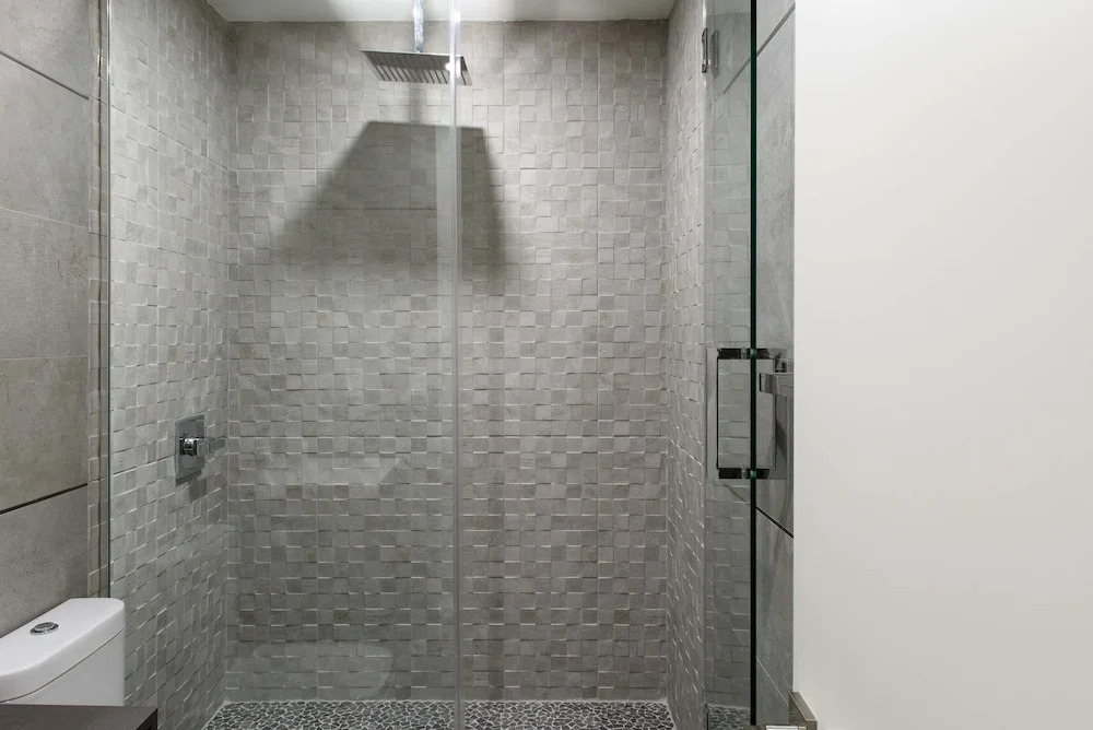 75-3c Brand New Duplex 3BR W D in the Unit