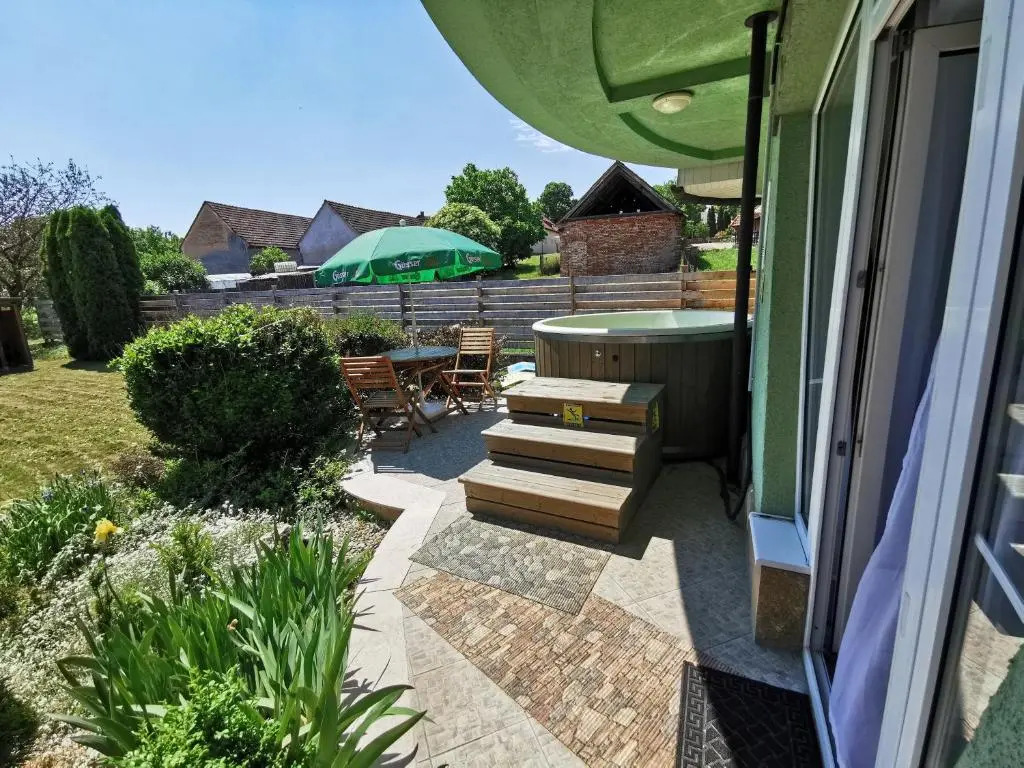 Tarkabarka Apartman