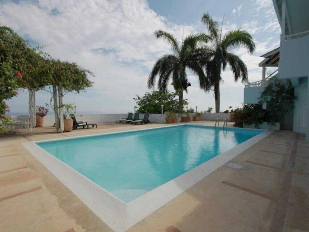 9 Br Villa Near Golf Course - Montego Bay - Prj 1406
