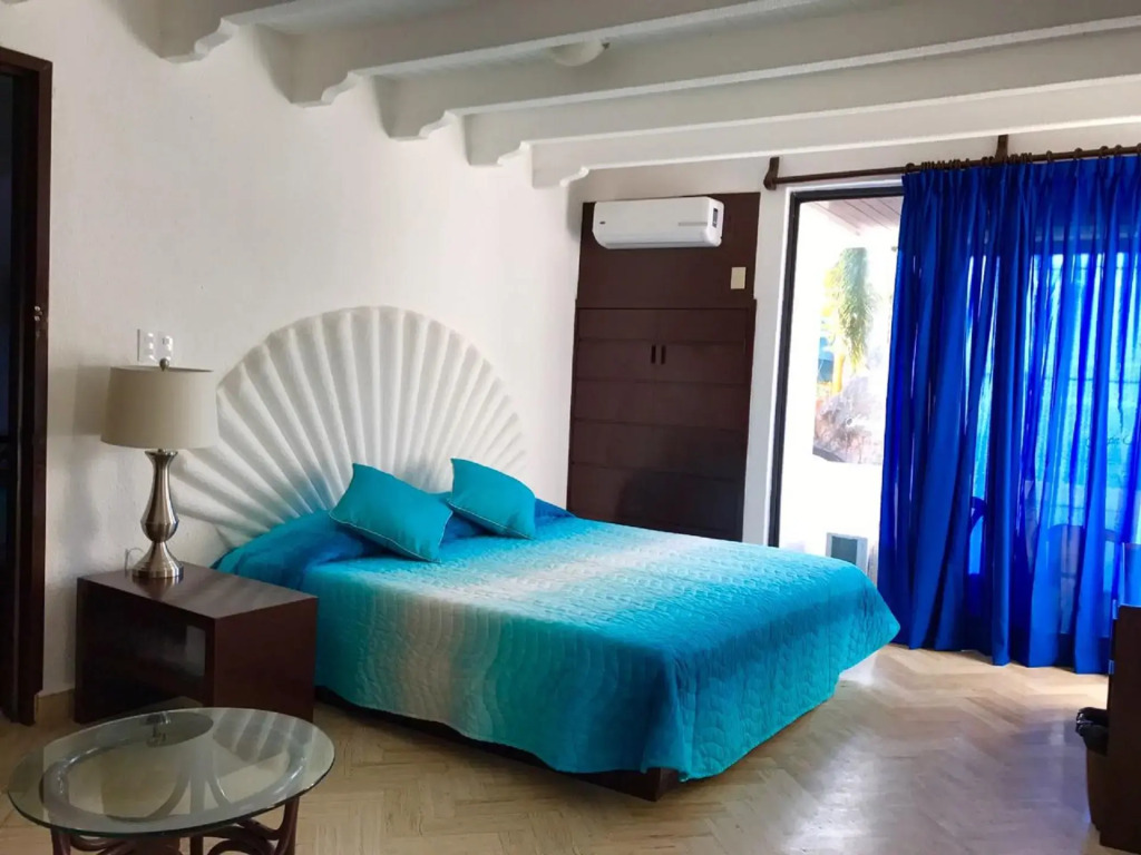 Ixtapa Palace