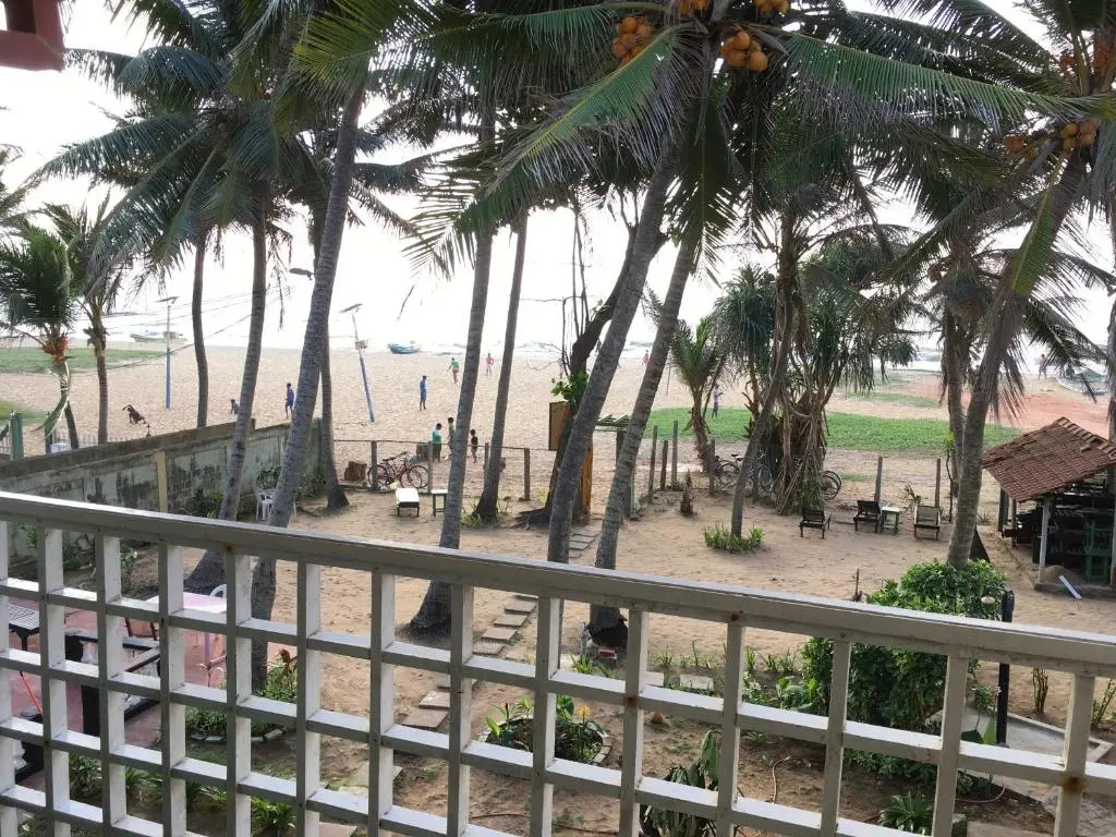 Dephani Beach Hotel