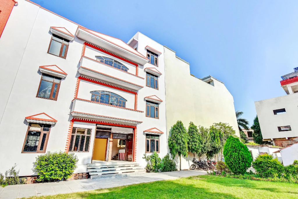 OYO 61893 Kundan Guest House