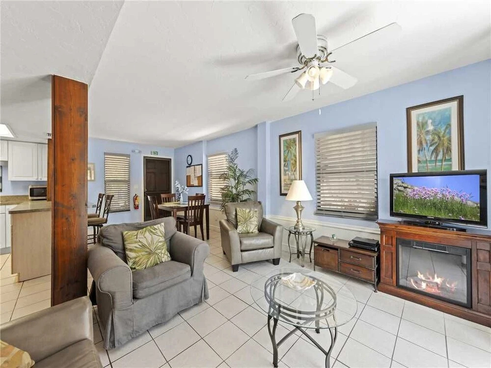 Captain Moore House 1 Two Bedroom Home