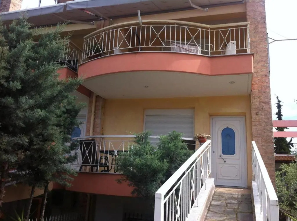 Roses Apartments
