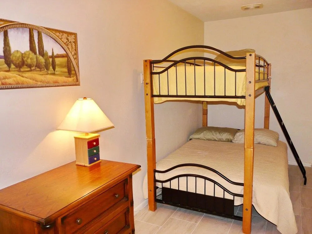 848 Buttonwood Court