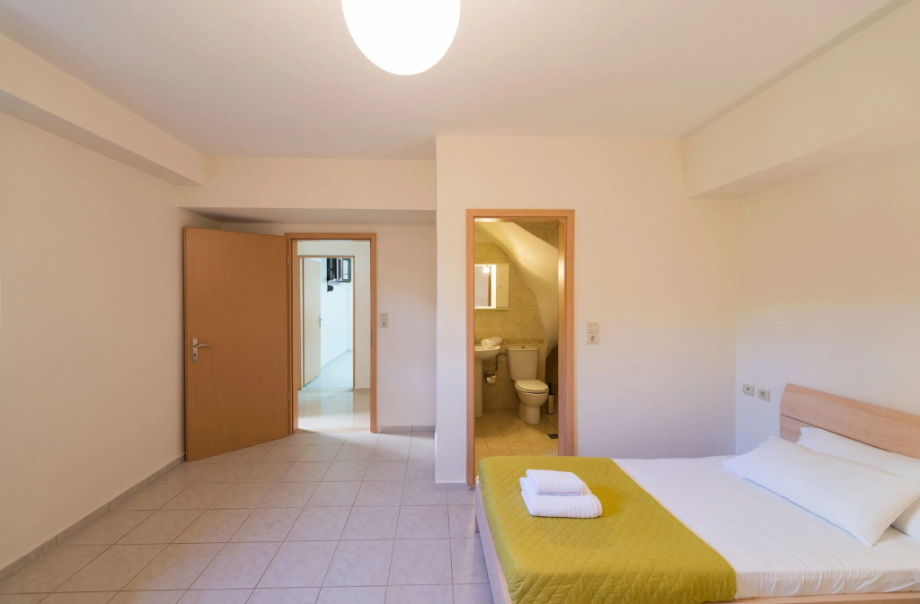 Villa Avra