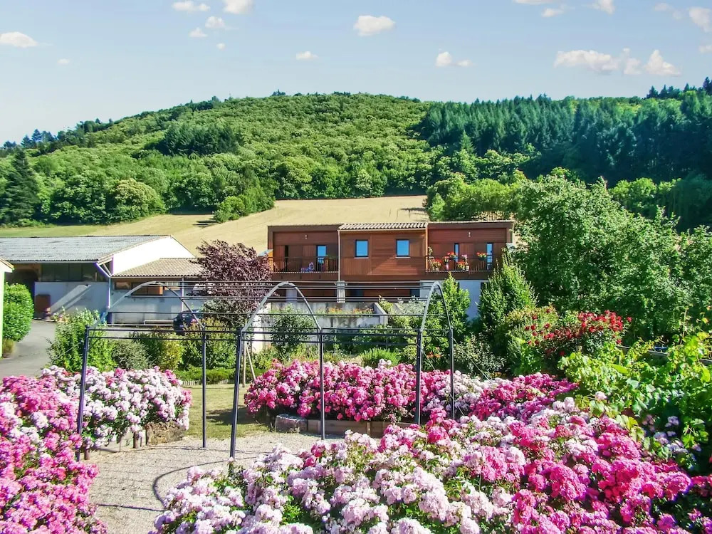 Apartment With one Bedroom in Fayet, With Wonderful Mountain View, Enc