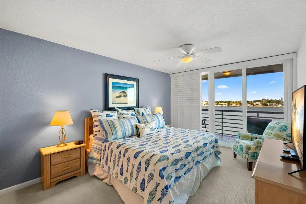 Bahia Vista 14-361, Isla Del Sol, 2 BR, Heated Pool, Spa, Near Beach, WiFi