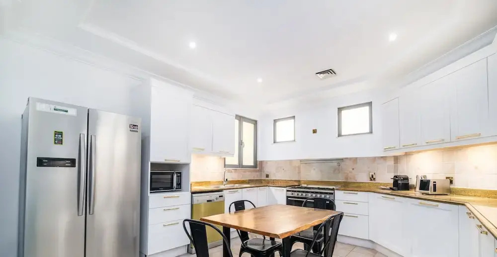 LUX Holiday Home - Frond E 1
