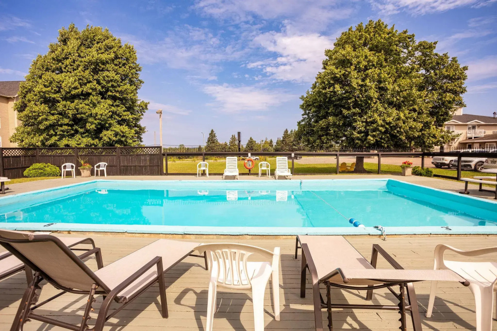 Canadas Best Value Inn & Suites-Charlottetown