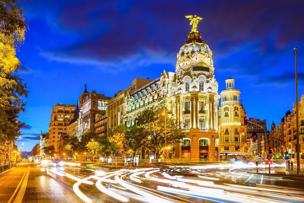 La Reina de Gran Via - PARKING TPH