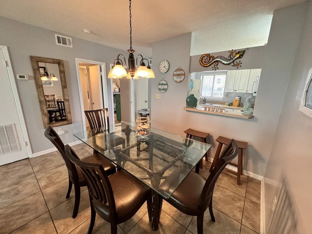 Gulf Village 214- Close to the Hangout beachfront