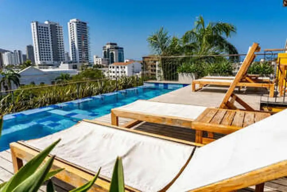 Spacious Loft @ Parque de Los Novios w/ wifi steps from the beac