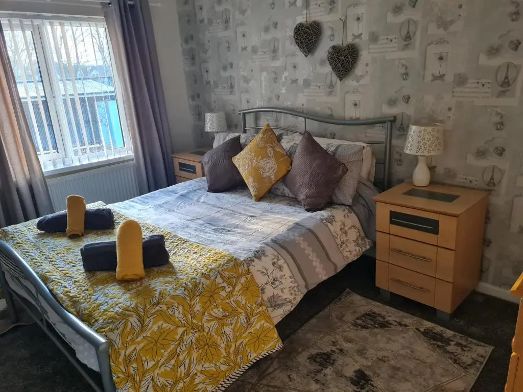 Comfy Quiet Town House