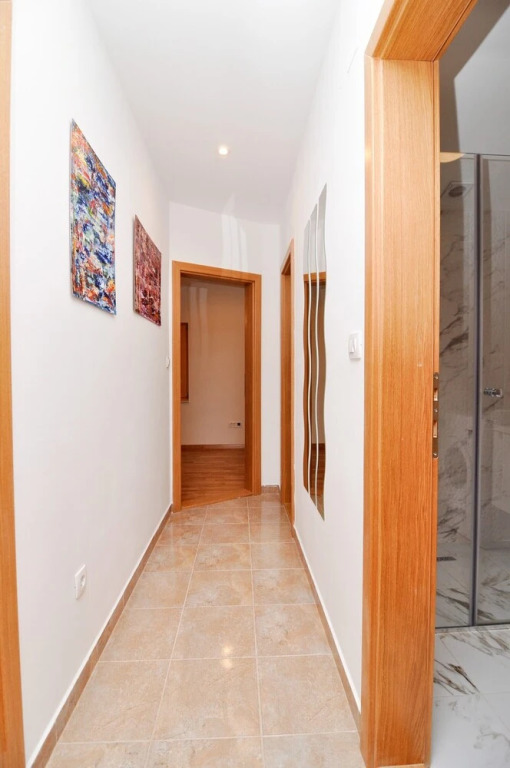 A2 Beautiful apt w. Magnificent View and Pool use