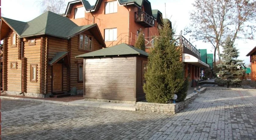 Grebenky Hotel