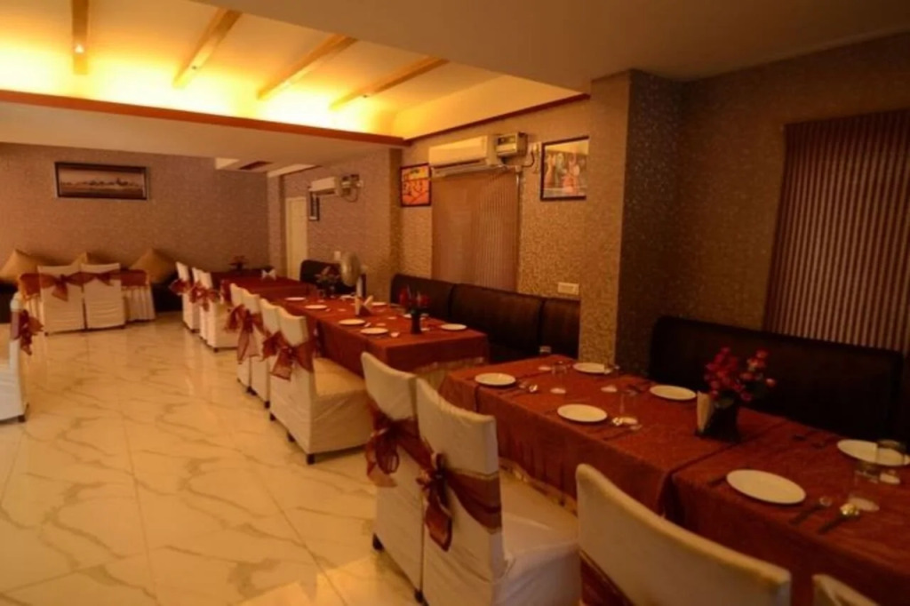 Hotel La Vista Karol Bagh New Delhi