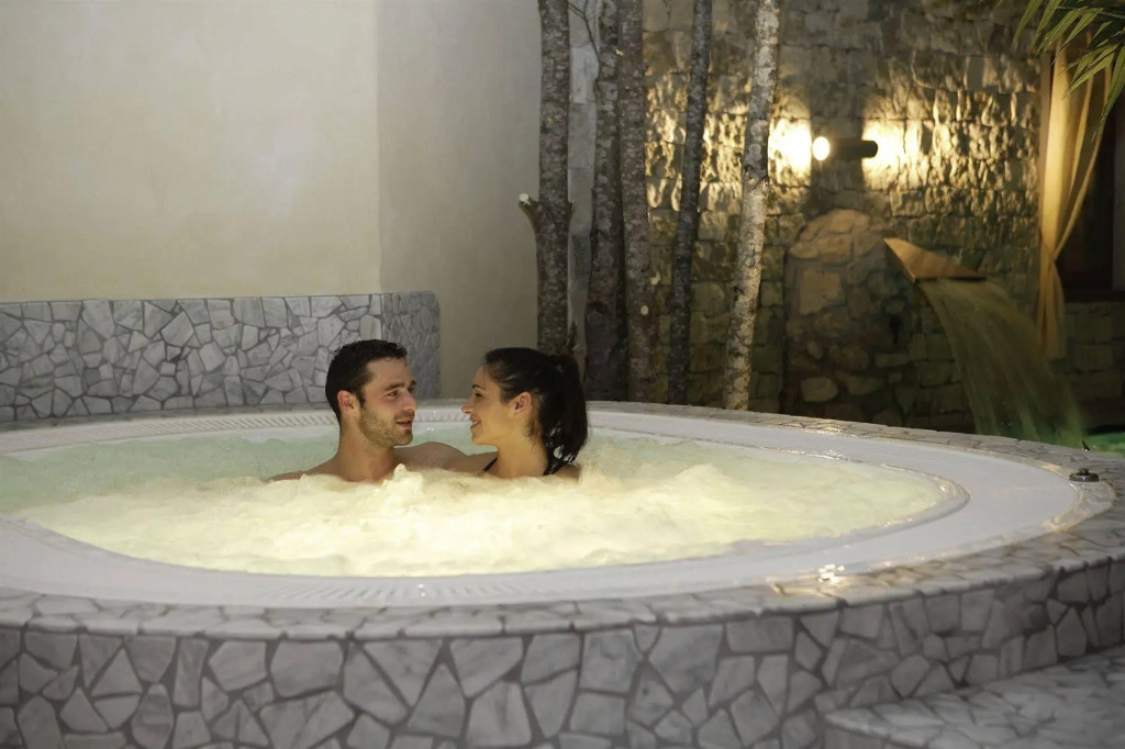 Hotel Cristallo - Wellness Mountain Living