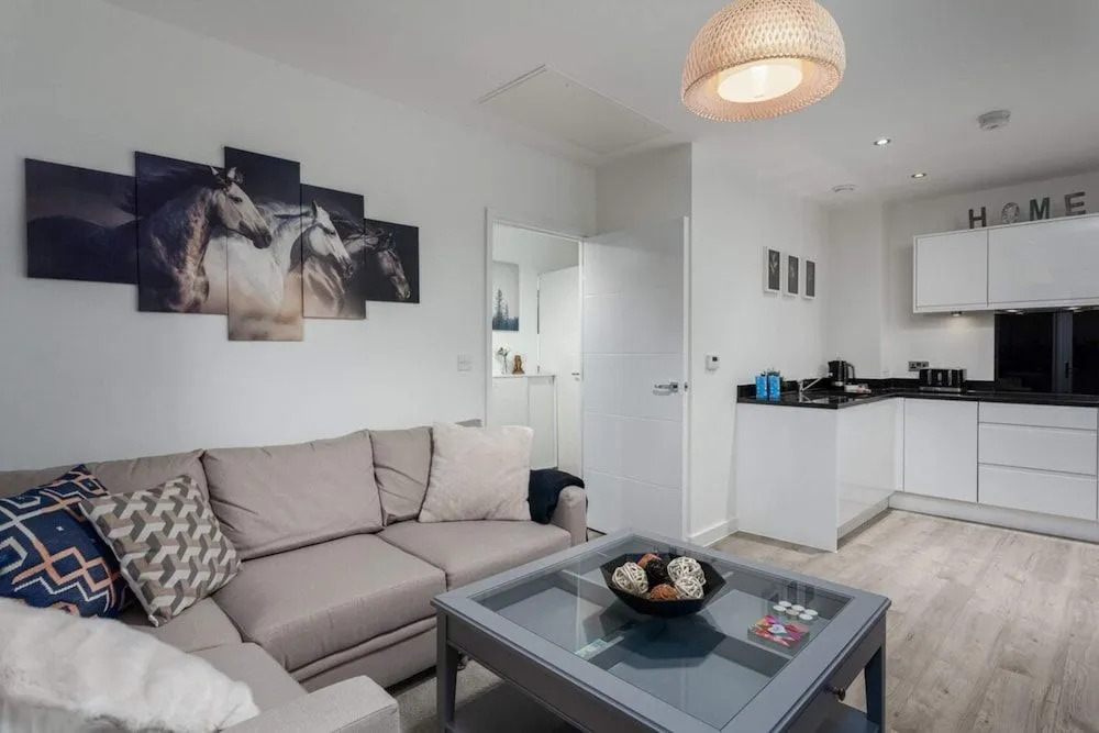 Classy Cricklewood Home