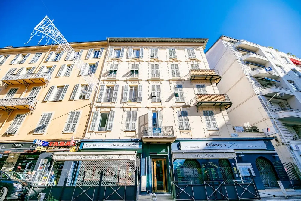 Carre D'Or Terrace AP4015