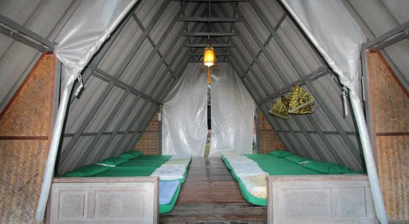 บ้านข้างดอยเพียงดาว ลุงดำ