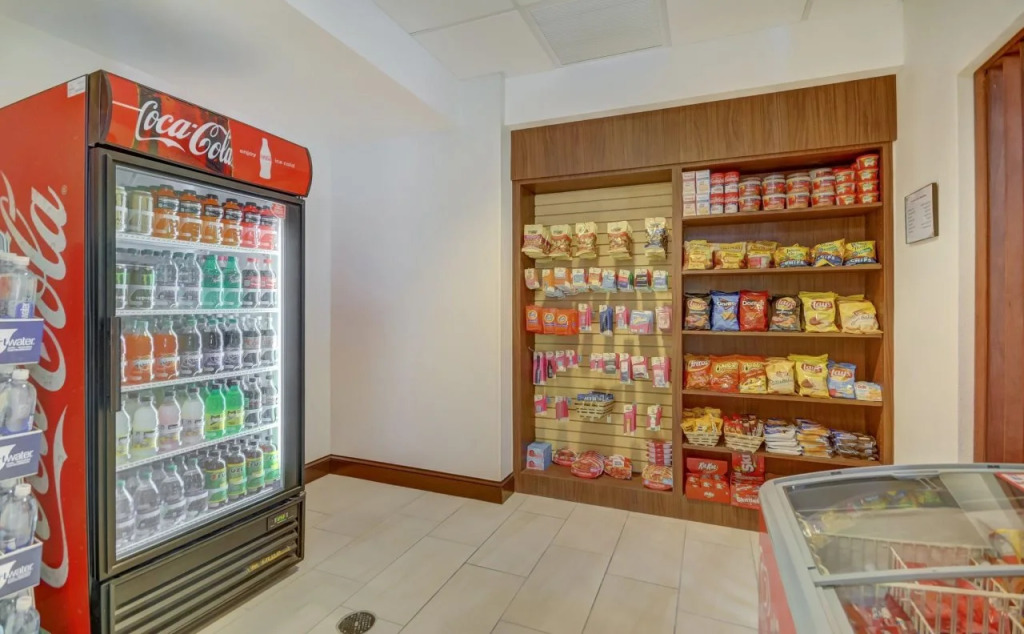 Holiday Inn Express Hotel & Suites Tampa-USF-Busch Gardens by IHG