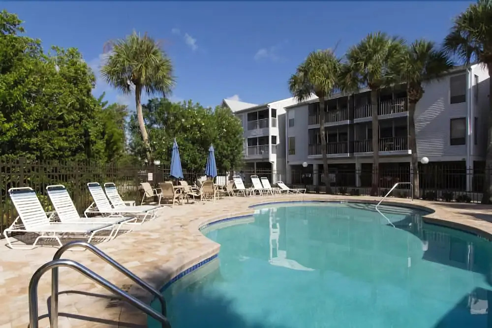 Cove at Sandy Pointe Unit 205a