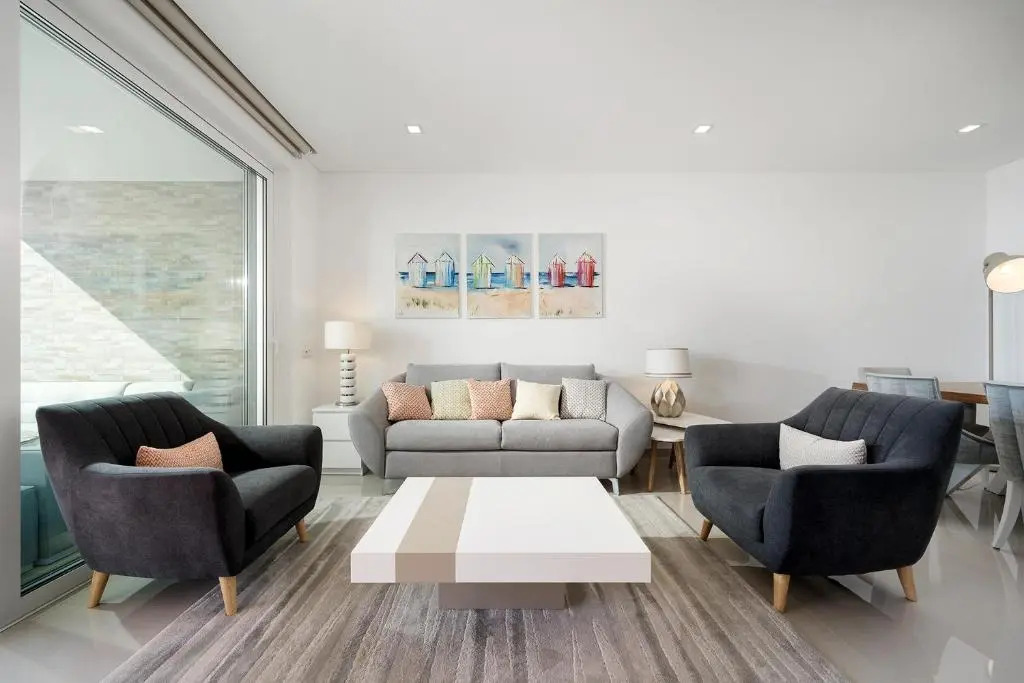 Luxury 2 Bed Apartment, Porto De Mos, 550m from Beach