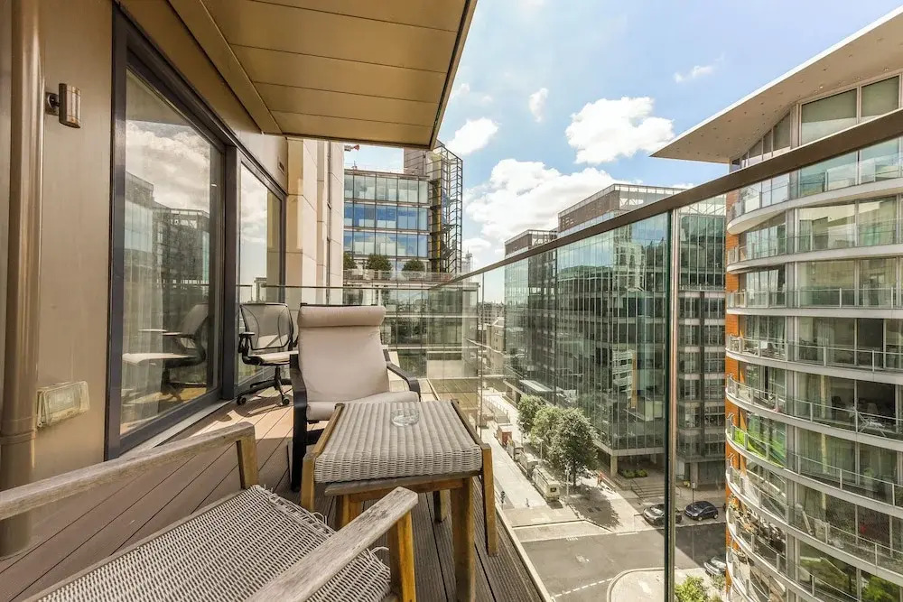Paddington Ex LUX Flat