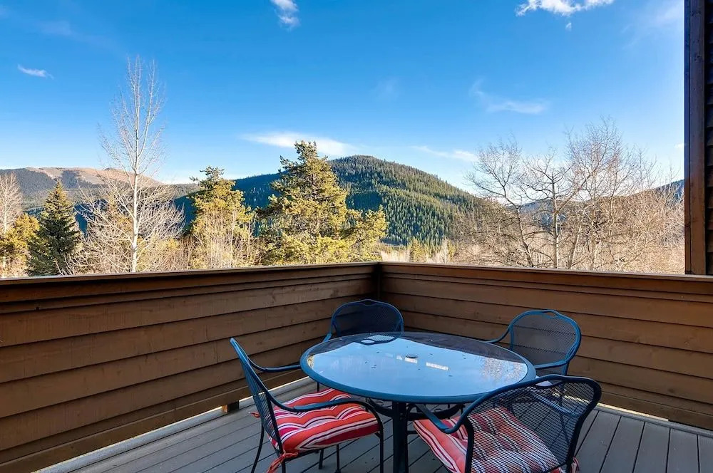 Tennis Townhome 1307