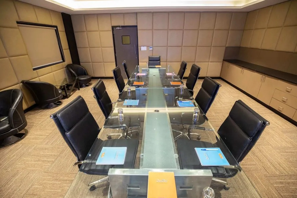 Grand Seasons -The Business Hotel