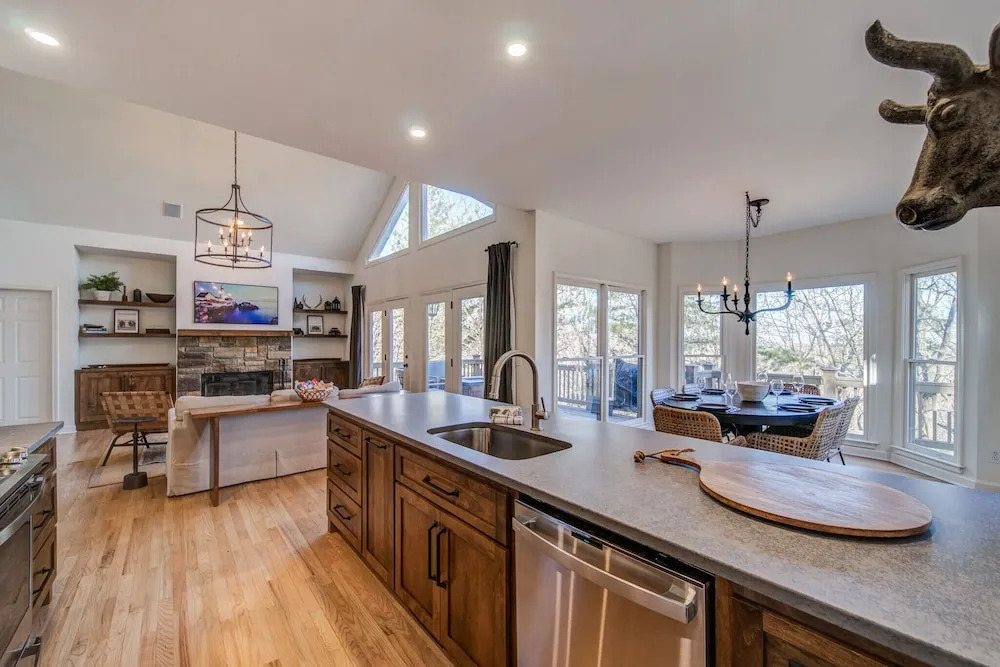 Luxury Mountain Home in Big Canoe! Golf / Lake / EV / Game Room!