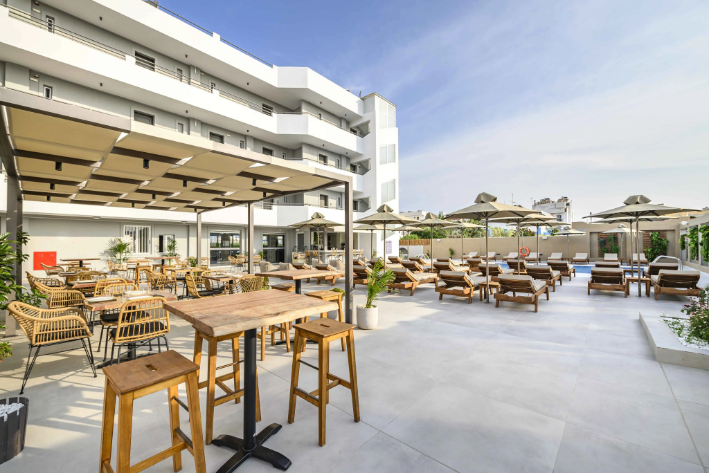 Nicolas Grand Suites, Adults Only