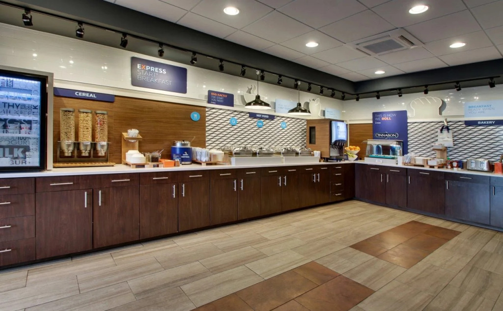 Holiday Inn Express Baltimore BWI Airport West by IHG