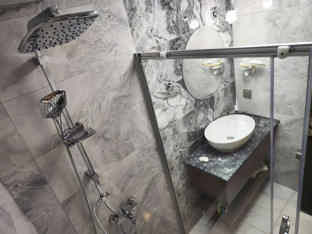 Velmore Hotel & Spa