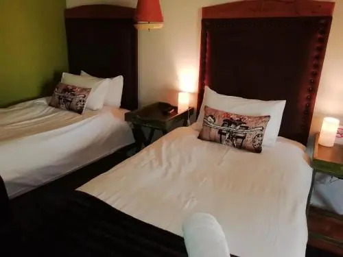 Makarios Lodge
